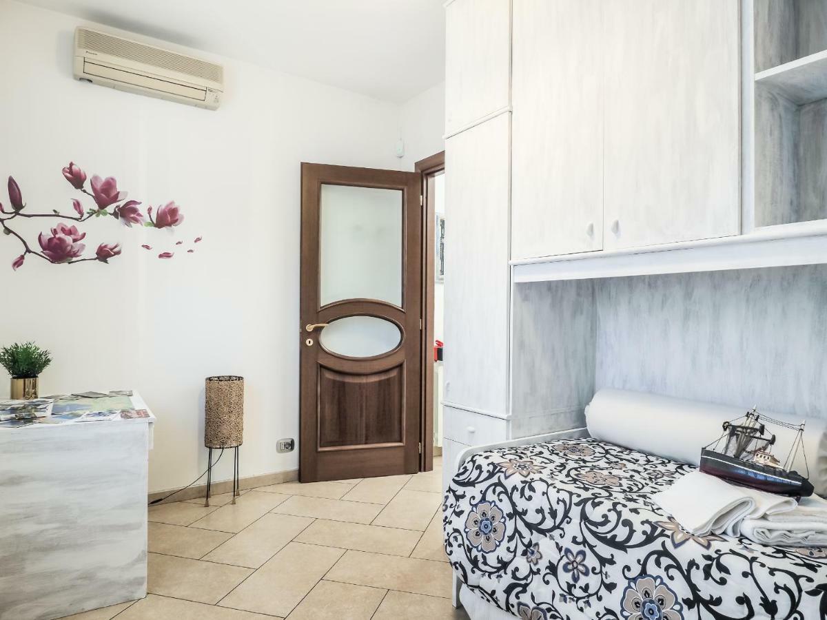 Apartment La Strada Al Mare *
